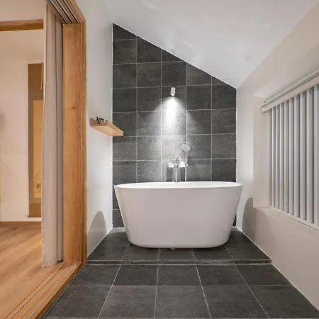 Hajime Homestay Hué Extérieur photo